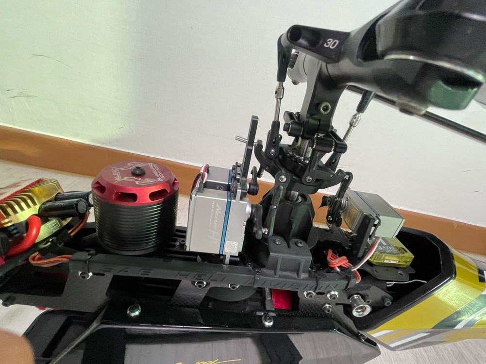 SAB 크라켄 RC헬리콥터 헬기 판매합니다 이미지