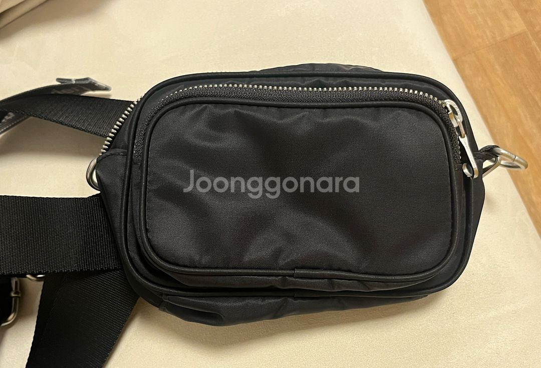 arket 아르켓 미니 카메라백--2