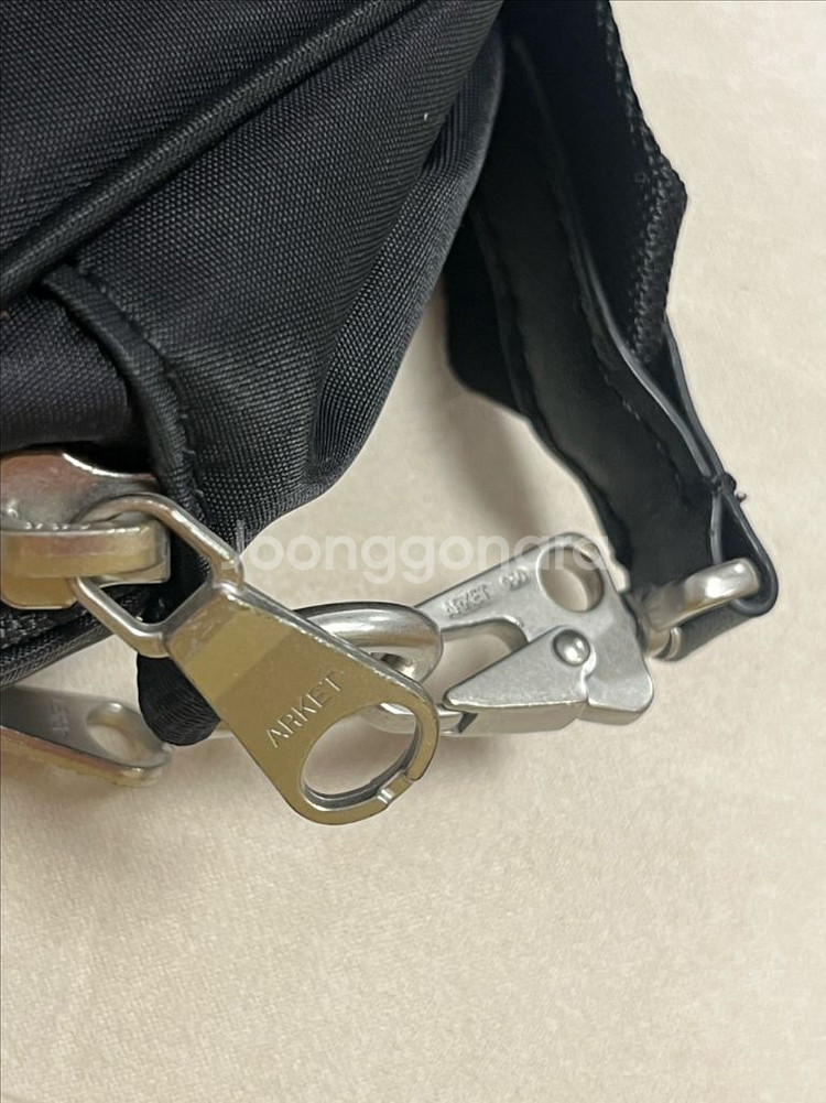 arket 아르켓 미니 카메라백--4