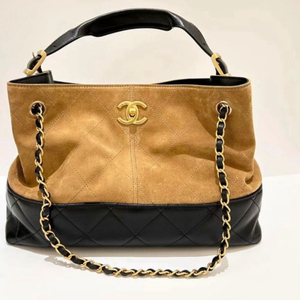 샤넬 공방백 스웨이드 새상품