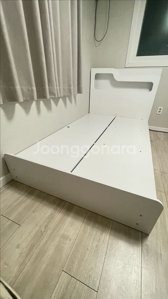 화이트 서랍형 슈퍼싱글 침대 프레임--0