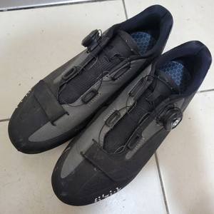 피직 템포 r5 오버커브 41 클릿슈즈 판매