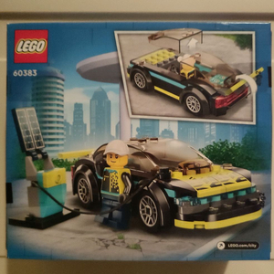 레고 시티 60383 전기스포카 자동차 미개봉 팝니다.