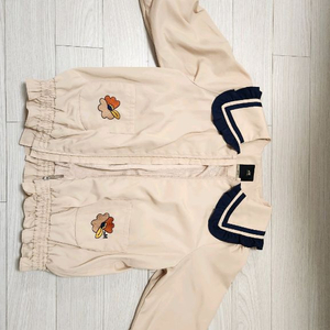 무조건 2만원)모이몰른.여아.점퍼.사이즈140