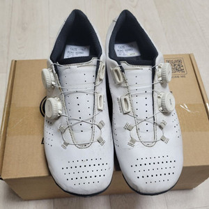 본트 올뉴 베이퍼 화이트 와이드 42W 판매