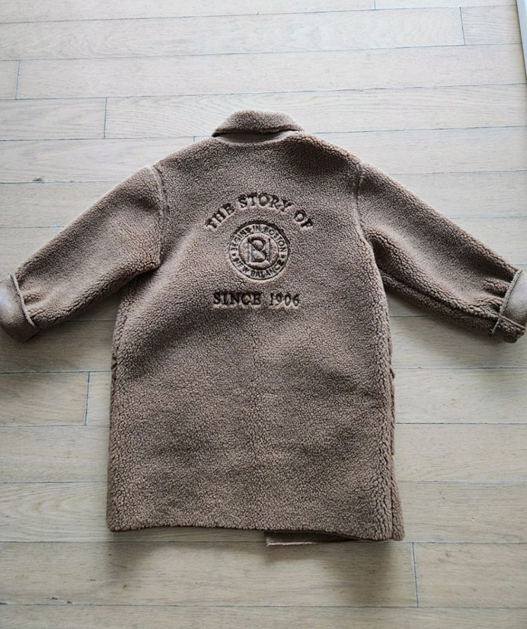 뉴발란스 테디 코트 이미지