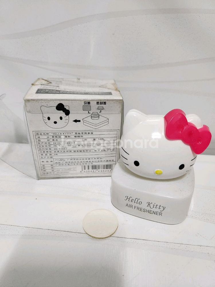 헬로키티 차량용 에어 freshener 방향제--1
