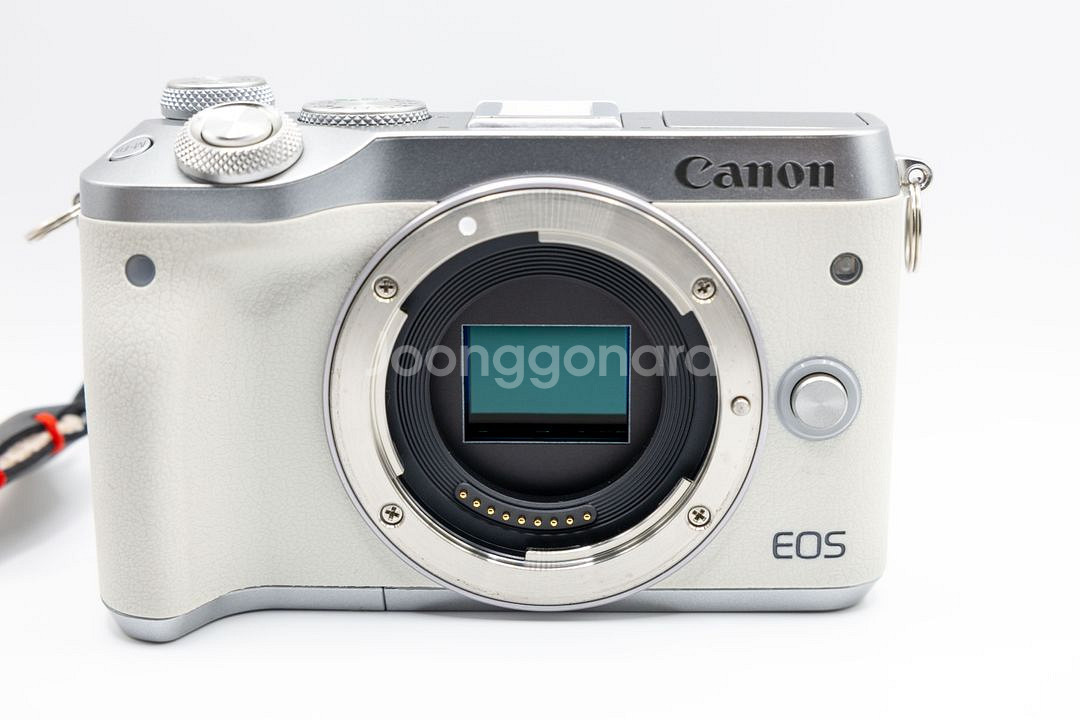 EOS M6 카메라+EF-M 11-22mm 렌즈 일괄 판매--0