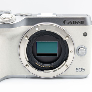 EOS M6 카메라+EF-M 11-22mm 렌즈 일괄 판매