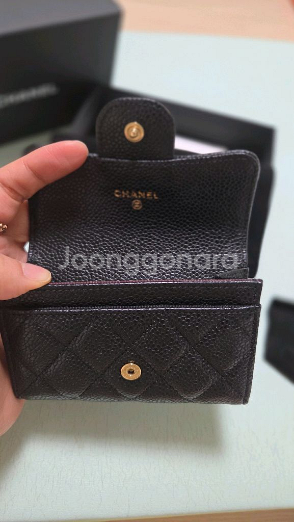 샤넬 클래식 똑딱이 카드지갑 정품--1