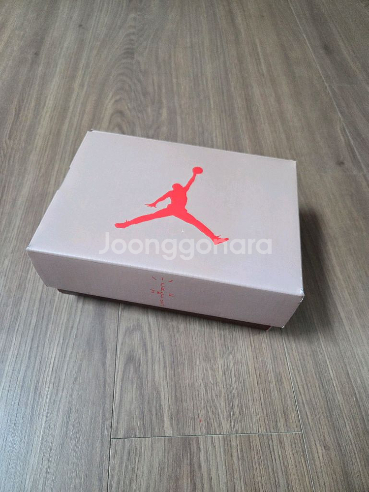 조던6 트래비스 스캇 토들러 브리티쉬 카키 아동화 140--8