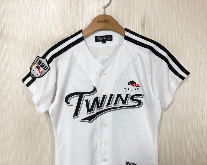 KBO LG트윈스X헬로키티 콜라보유니폼/져지 9호(80) #55 채은성--1