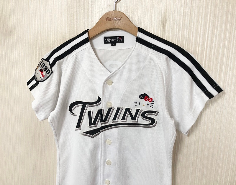 KBO LG트윈스X헬로키티 콜라보유니폼/져지 9호(80) #55 채은성--5