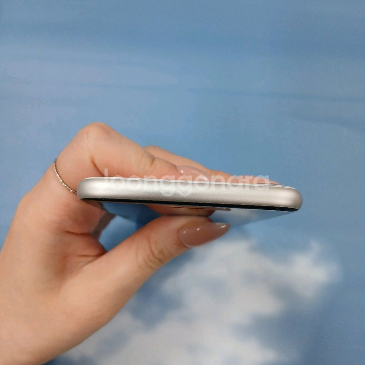 아이폰SE2 64기가 화이트 공기계 중고폰 알뜰폰 세컨폰 퀵가능--4