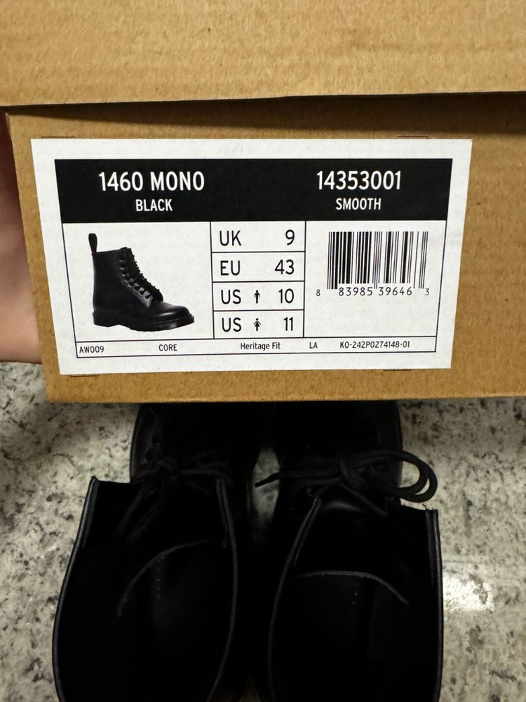 닥터마틴 모노 블랙 8홀 닥터마틴코리아 정품--4