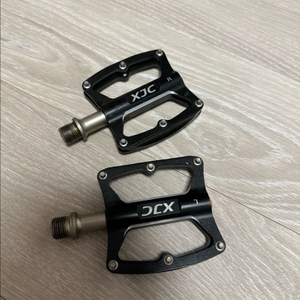 [XJC] 경량 평페달 판매합니다.