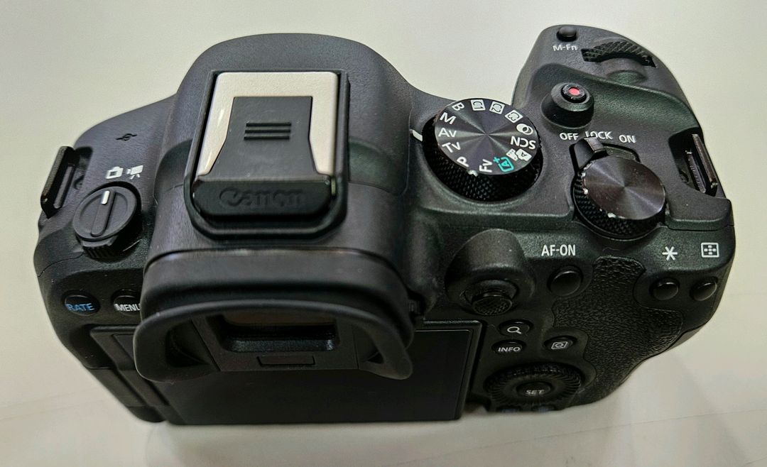 캐논 풀프레임 미러리스 R6m2 EOS R6 Mark II 알육막투 이미지