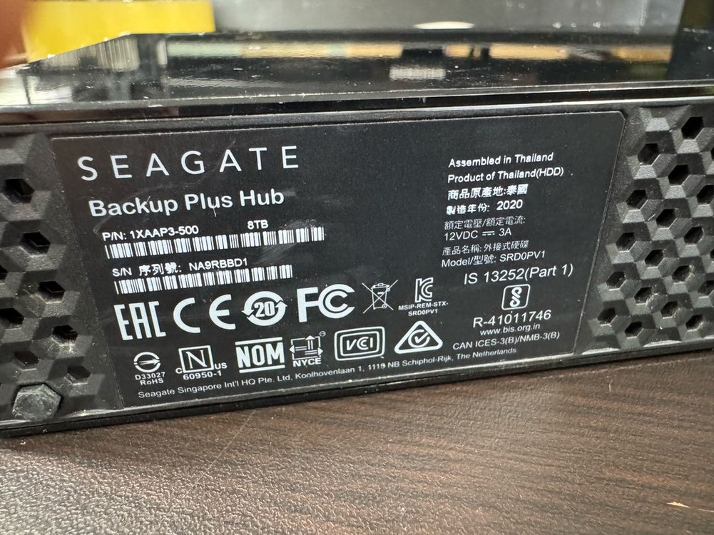 씨게이트 외장하드 8테라 미개봉 미사용 예전 제품 박스풀셋--5