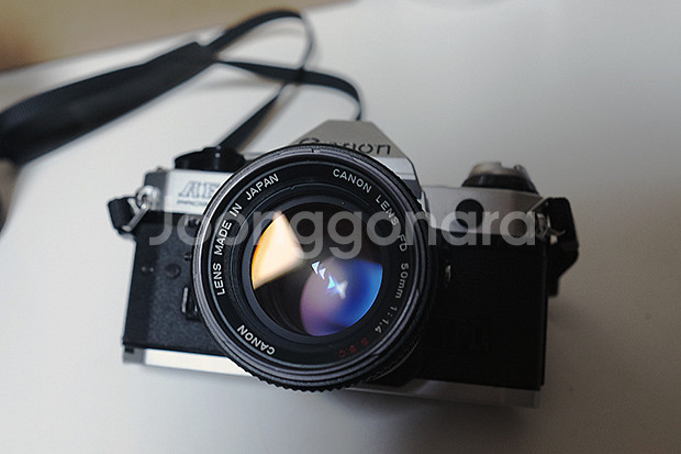 캐논 AE-1P (렌즈2개)입문용 세트품 팝니다--2