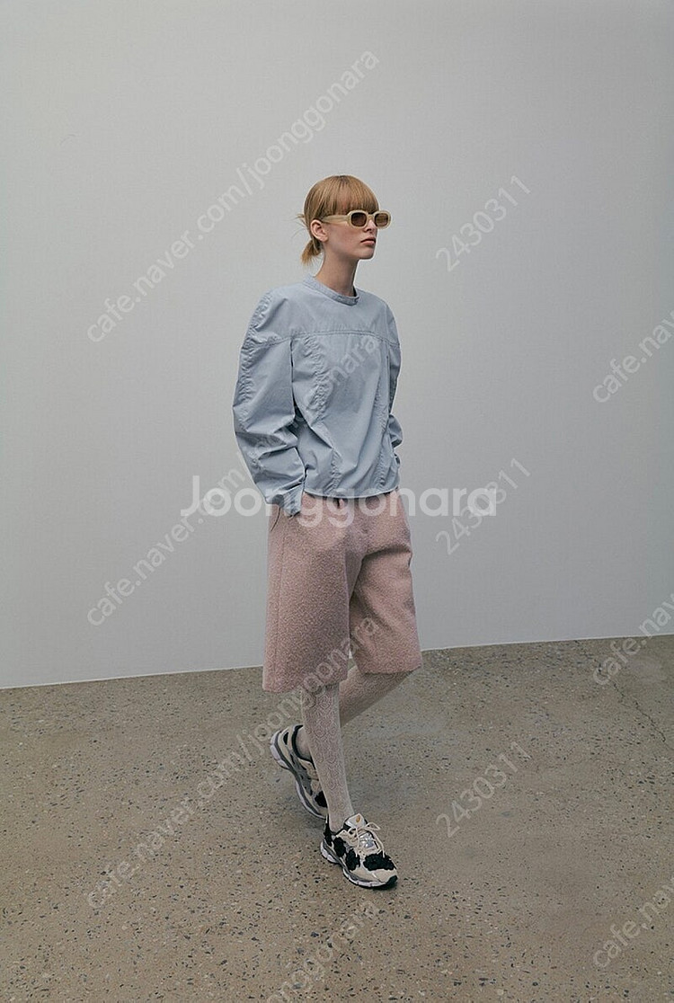 오버듀플레어 클래식 벌룬 블라우스 페일 블루 컬러 cl--4