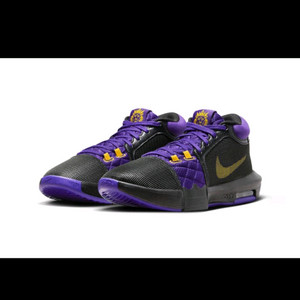 나이키 르브론 위트니스8 농구화 새상품 팝니다