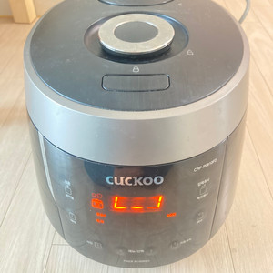 쿠쿠밥솥 6인용 전기 압력밥솥(CRP-P0610FD)