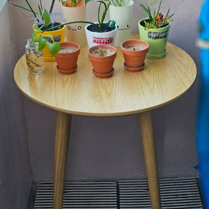 튼튼한 원형 원목가구 카페 테이블 사이드테이블 이미지
