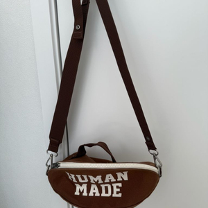 휴먼메이드 럭비 볼 백 브라운