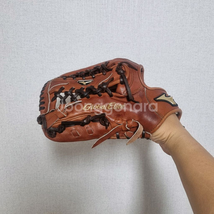 미즈노 글로벌엘리트 좌투 외야글러브--1