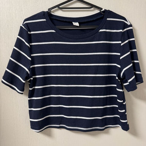 네이비 스트라이프 크롭 반팔 티셔츠 S