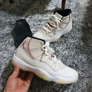 (265)조던11 플레티넘 틴트