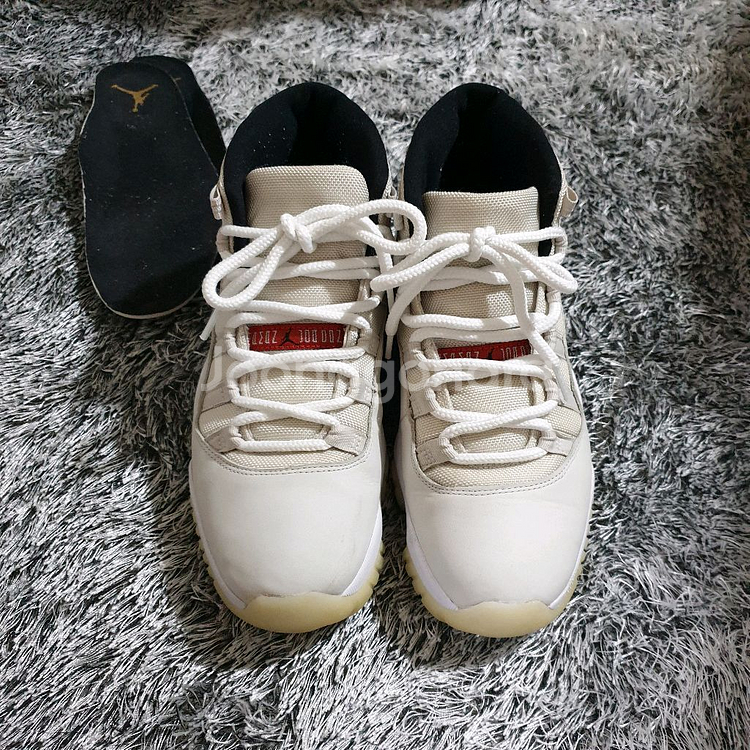 (265)조던11 플레티넘 틴트--2