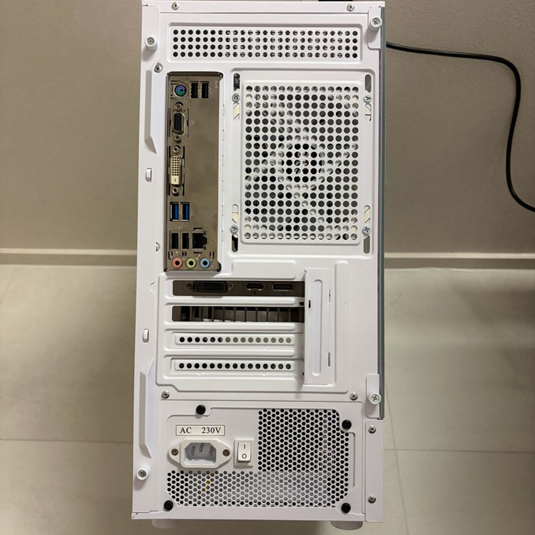 i5 10세대 GTX1660S 어항 화이트셋팅--3