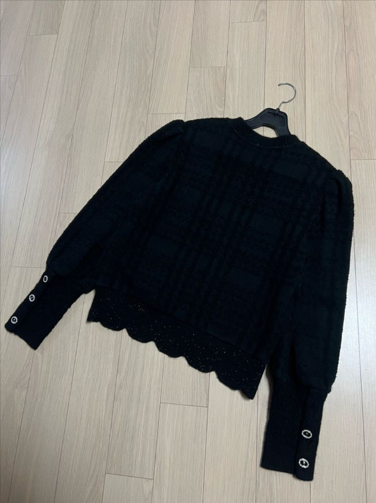 21년 미샤 MICHAA 송혜교 니트 퍼프 글리터 자가드 자카드 체크 진주 펀칭 아일렛--4