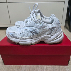 뉴발란스 725 운동화