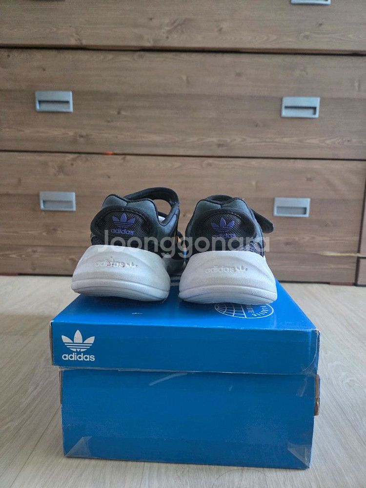 아디다스 오젤리아 샌들--2