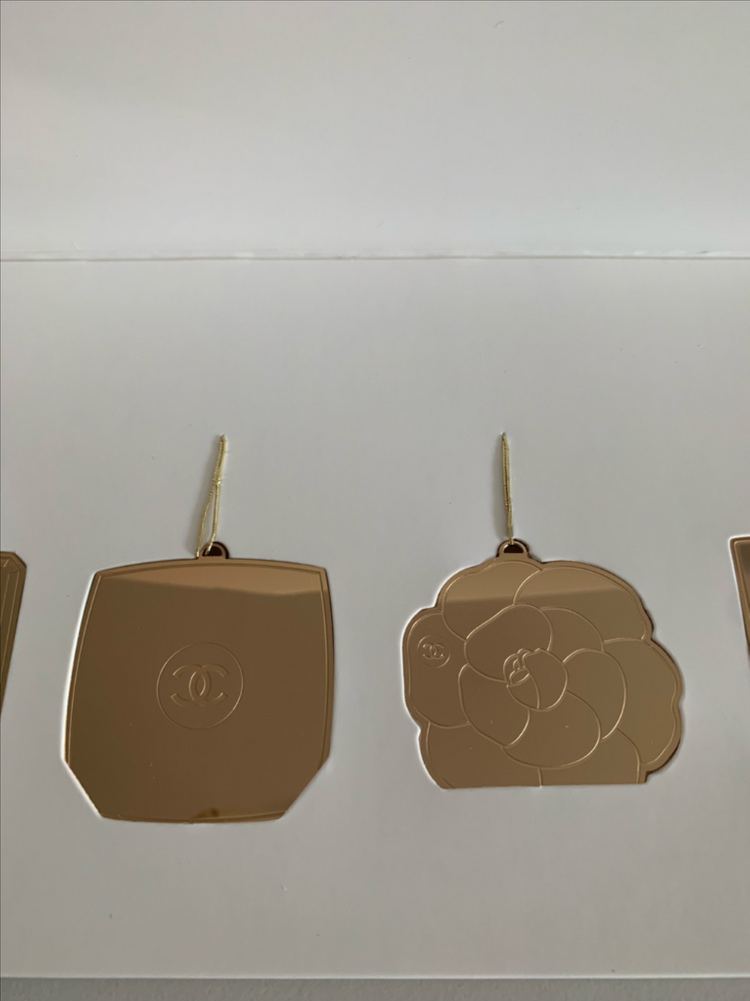 샤넬 골드 오너먼트 5종 세트 + 1종--2