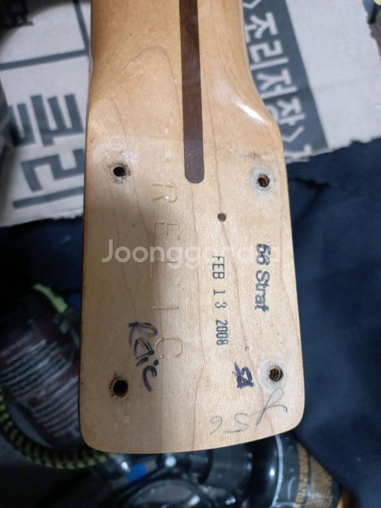 펜더 스토라케스터 56년산 일렉기타--9