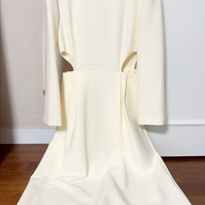 leuni backless dress