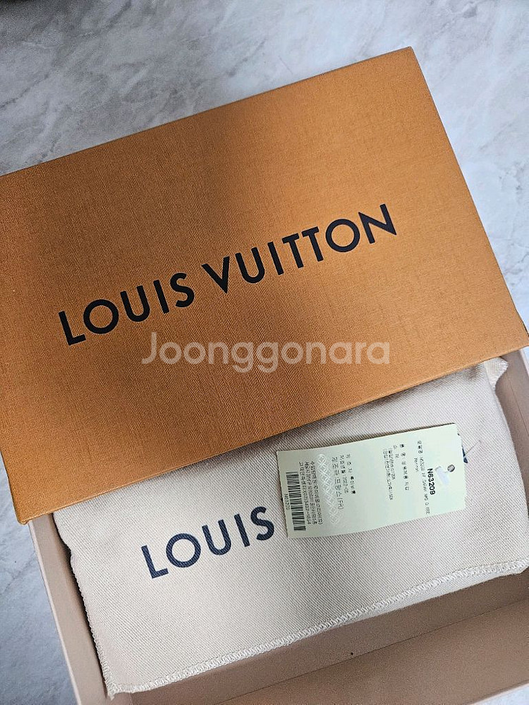 [정품/새상품]루이비통 다미에 사라월릿 지갑--0