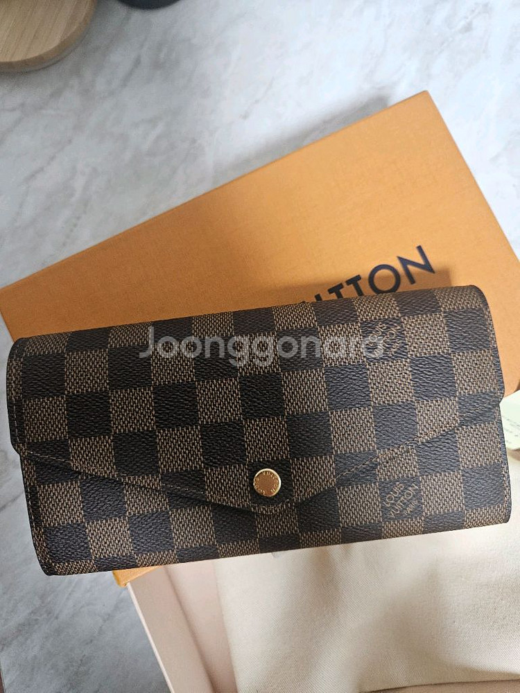 [정품/새상품]루이비통 다미에 사라월릿 지갑--1