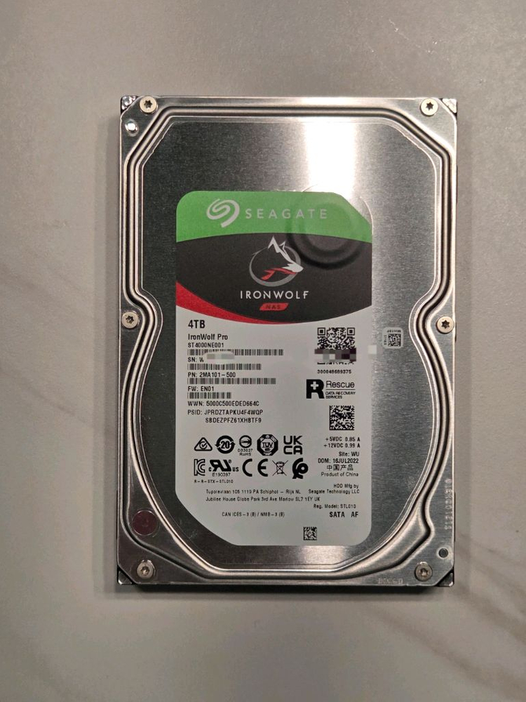 시놀로지 DS220+ 및 씨게이트 아이언울프 4TB NAS용 하드--5