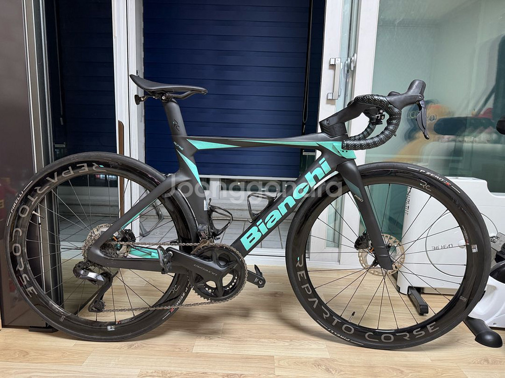 비앙키 올트레 pro 기함급 풀카본 판매합니다(사이즈50)--0