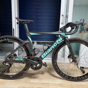 비앙키 올트레 pro 기함급 풀카본 판매합니다(사이즈50)