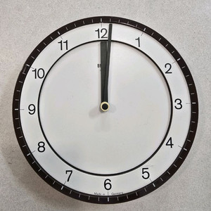 BRAUN ABK30 / 브라운 벽시계