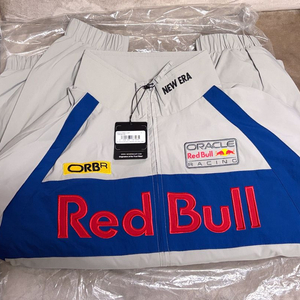 뉴에라 레드불 트랙자켓 그레이 XL 새제품