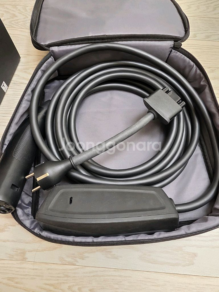 테슬라 모바일커넥터 판매합니다.--1