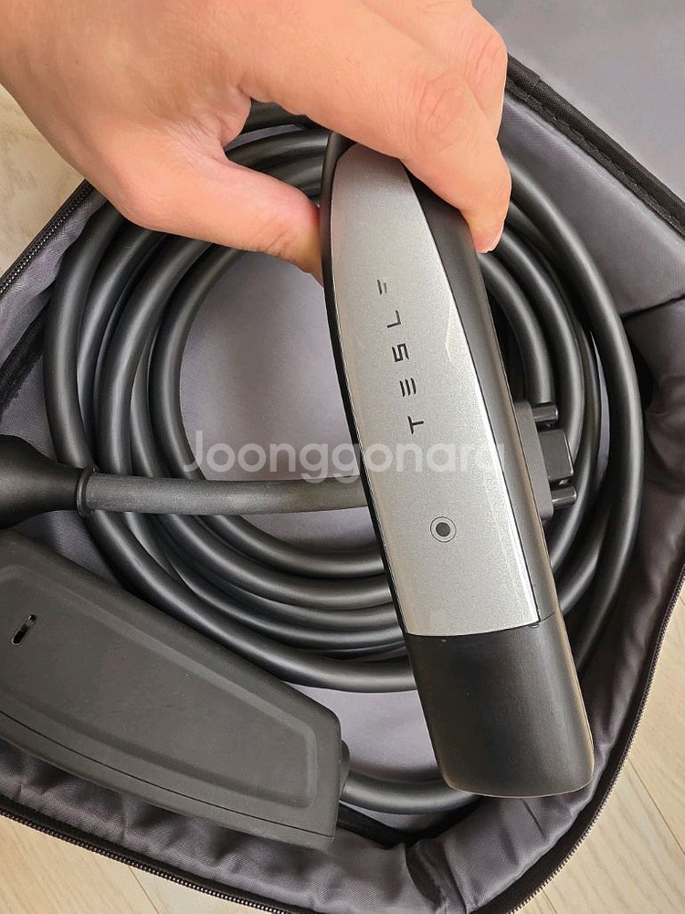 테슬라 모바일커넥터 판매합니다.--2