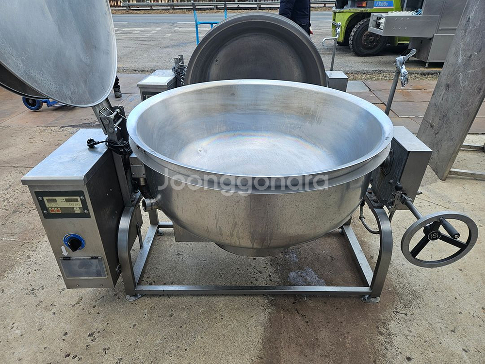 중고 회전국솥 대형 가스솥 가마솥 온도조절 전동회전--1