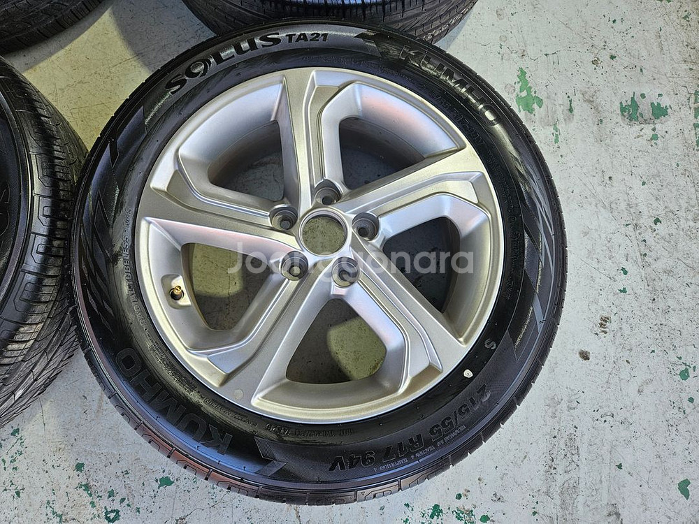 $$ 중고 쏘나타 뉴아리즈 17인치 휠타이어--2